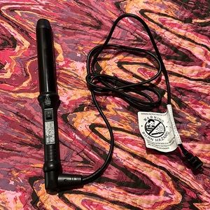 Curling iron never used